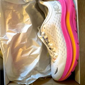 Women’s hokas